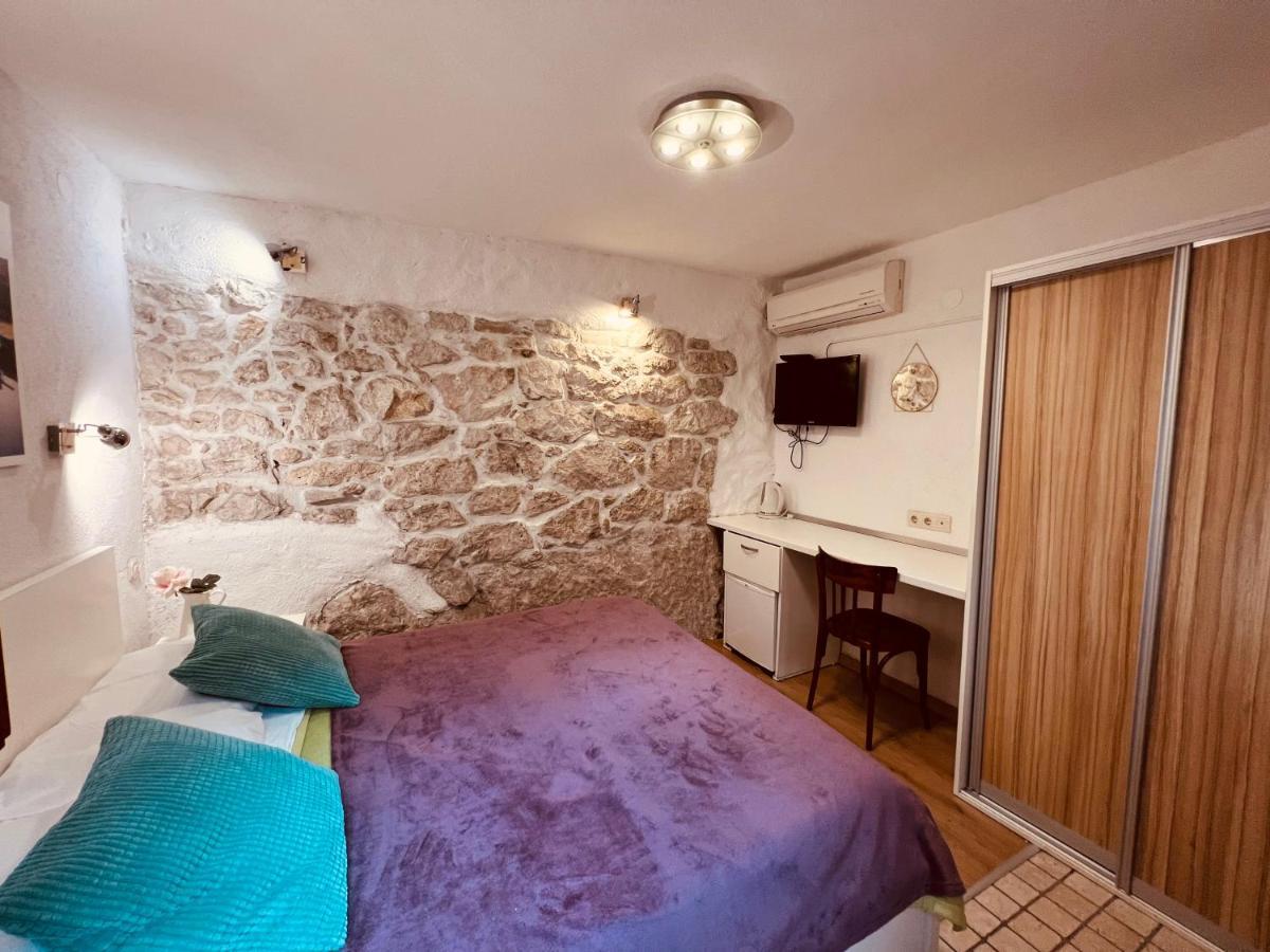 Guesthouse F Split Exterior foto
