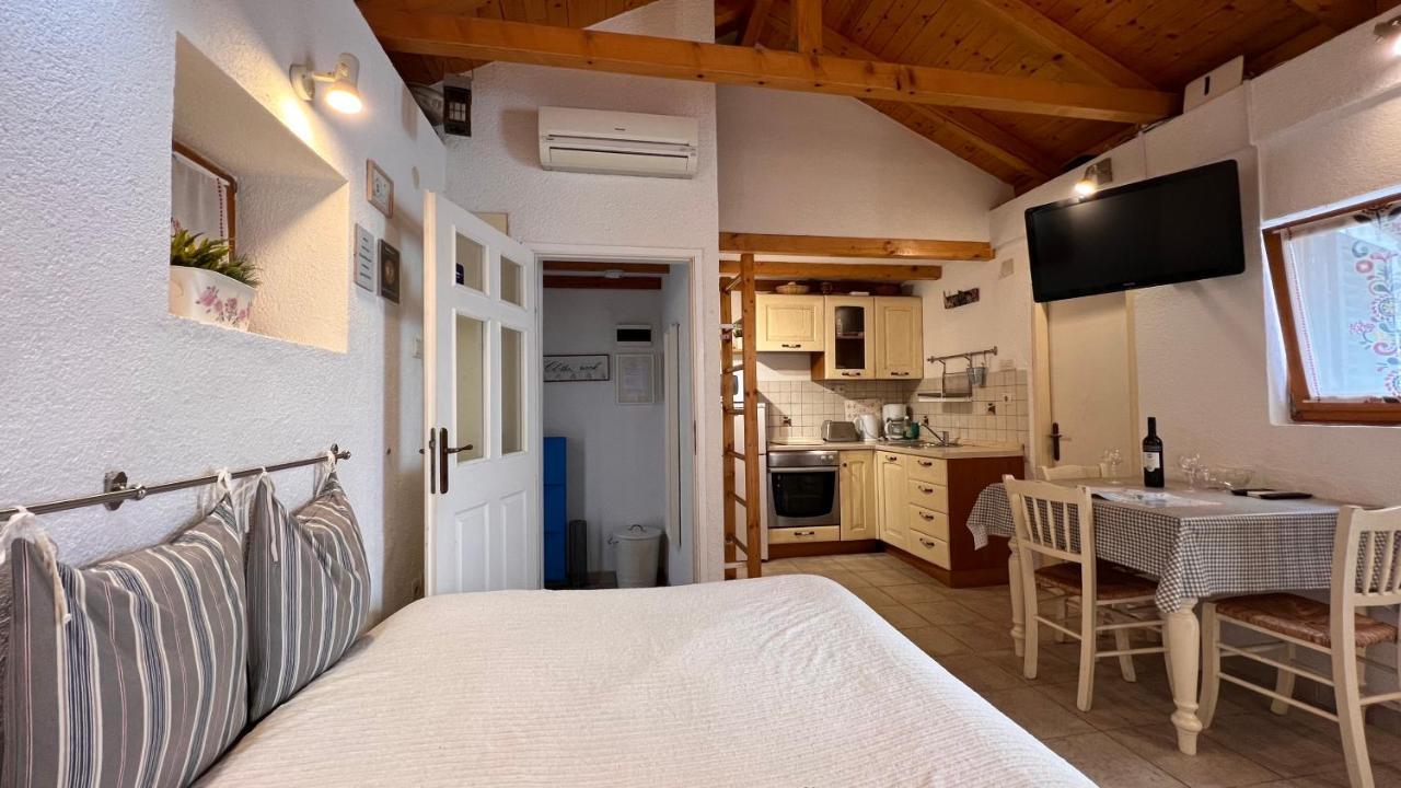 Guesthouse F Split Exterior foto