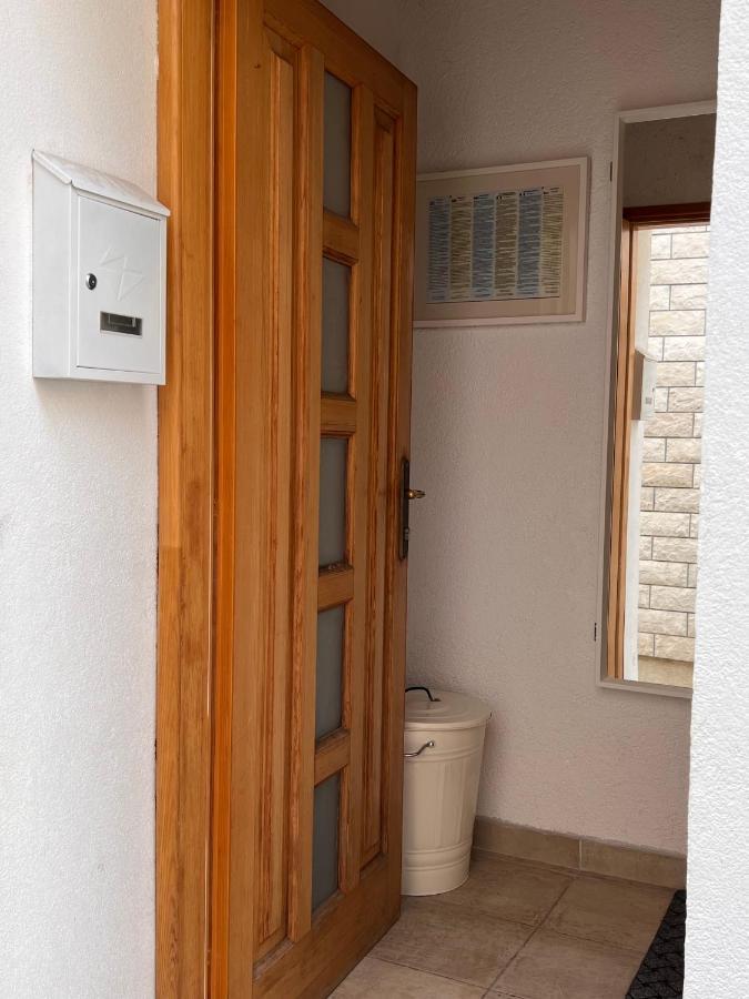 Guesthouse F Split Exterior foto
