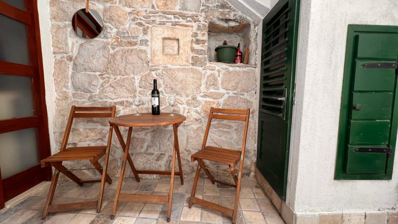 Guesthouse F Split Exterior foto
