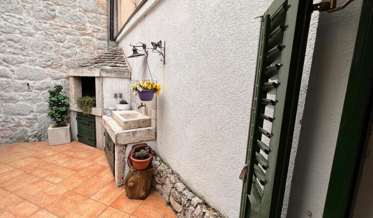 Guesthouse F Split Exterior foto
