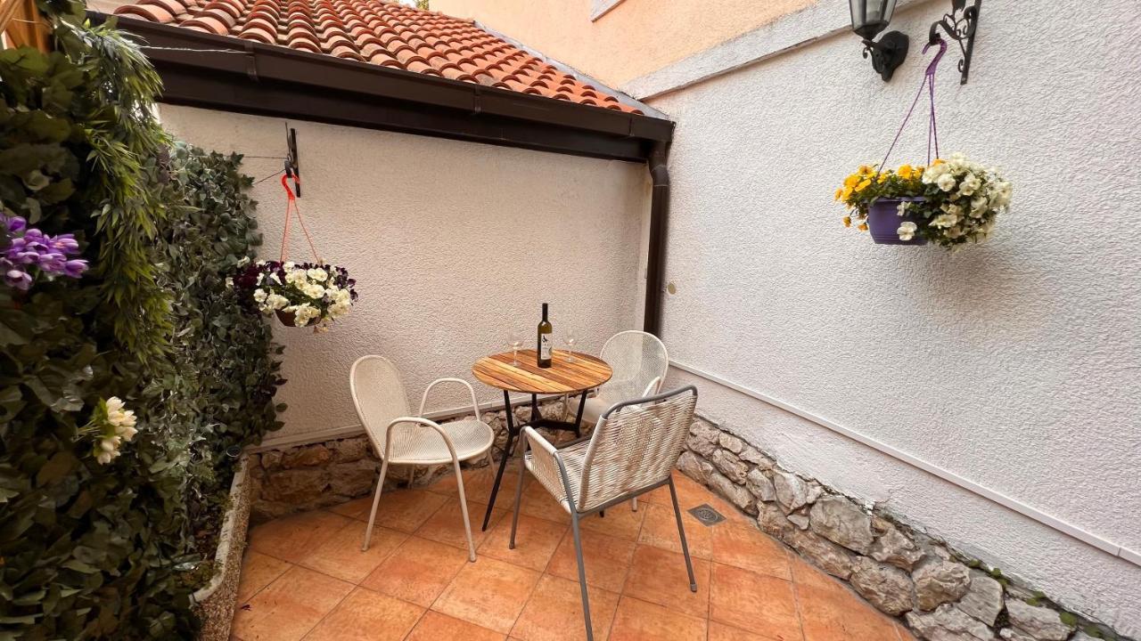 Guesthouse F Split Exterior foto