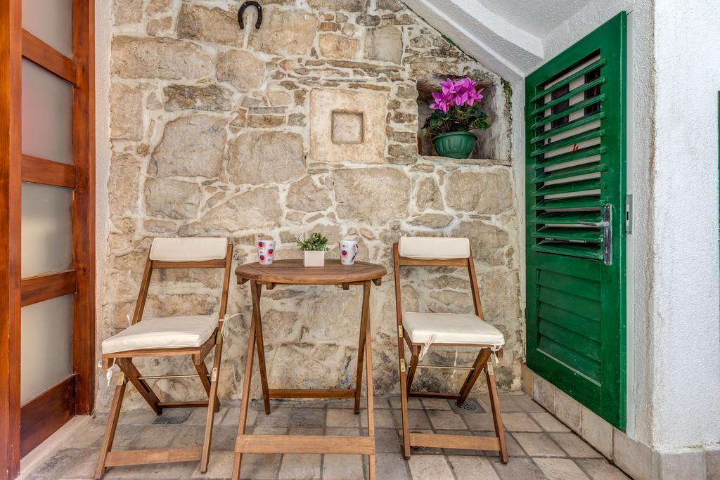 Guesthouse F Split Exterior foto