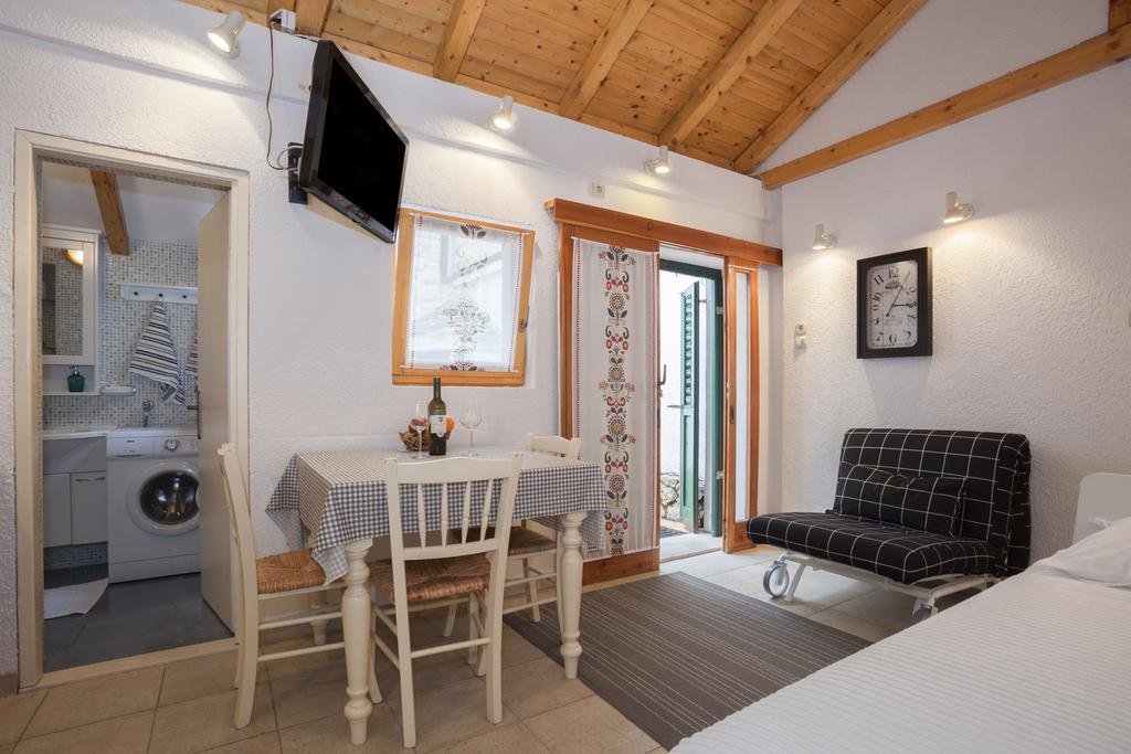 Guesthouse F Split Exterior foto